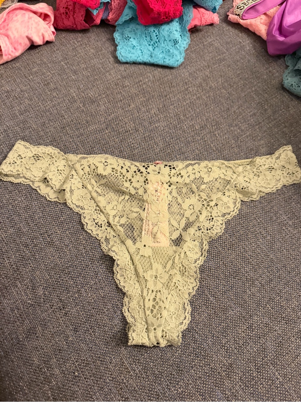 Victoria's Secret Lace Thong in green new dream angels